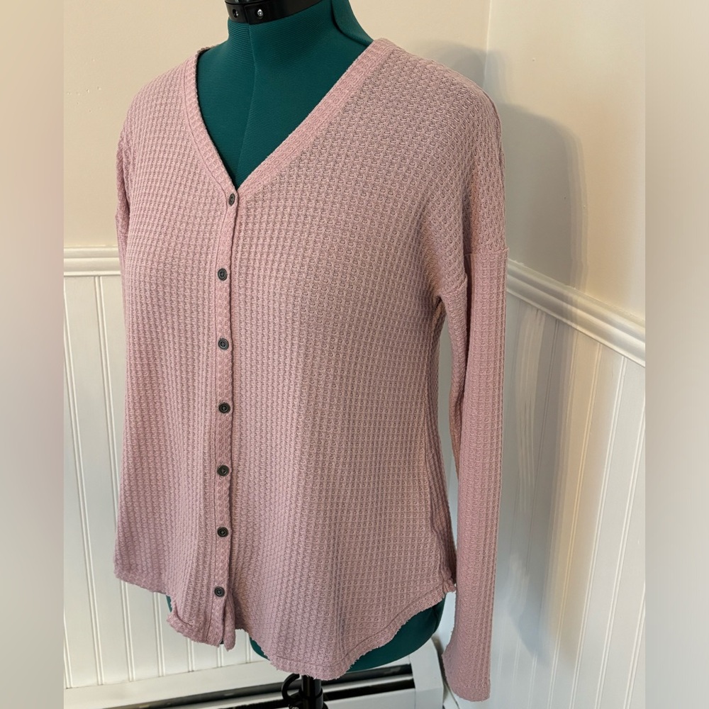 Juniors’ Mudd Long Sleeve Waffle Weave Thermal style Shirt, size Small